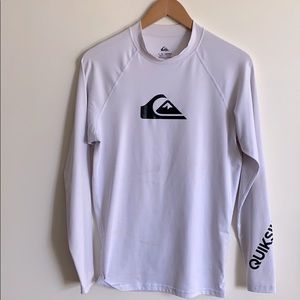 Quicksilver sunshirt rash guard men’s large